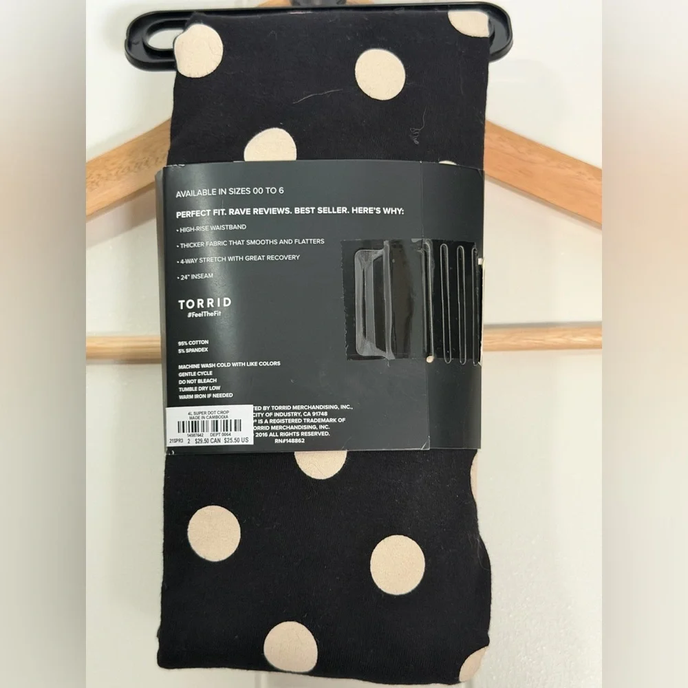NWT torrid Black Leggings with Cream Polka Dot Print - Picture 2 of 3